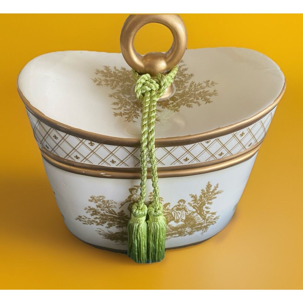 Seda France Ceramic Cache Pot with Japanese Quince Candle